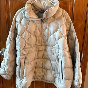 Eddie Bauer Women's Beige Puffer Jacket